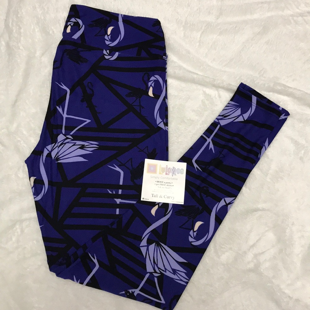 📍 SOLD 📍 Tall and Curvy leggings