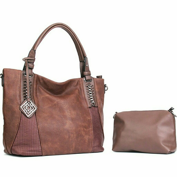 NWT! BEAUTIFUL HANDBAG ❤️ - Picture 2 of 6