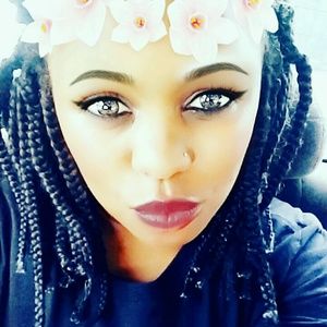 Meet your Posher, Jupria