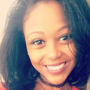 Meet your Posher, Nina