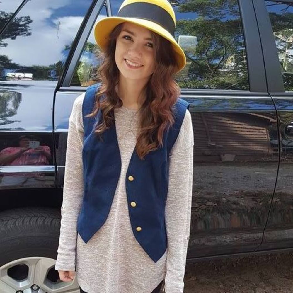 Meet your Posher, Rebecca