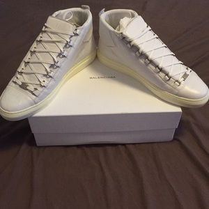 Size 13 White Balenciagas