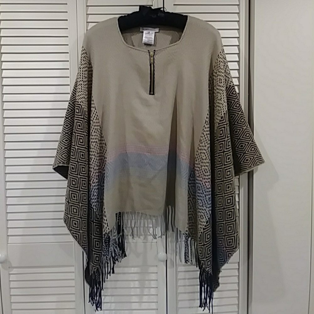 LAST CHANCE! BCBGeneration zip front poncho