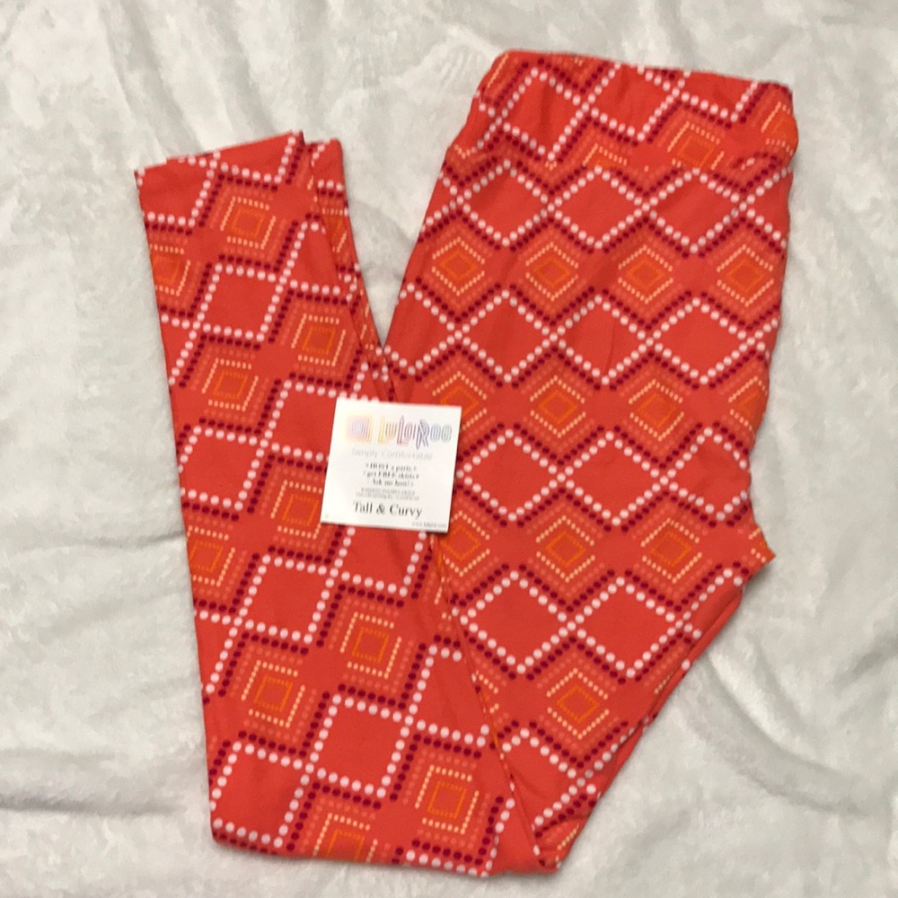 🎯 SOLD 🎯 New Tall and Curvy Leggings
