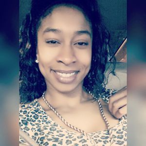 Meet your Posher, Nina