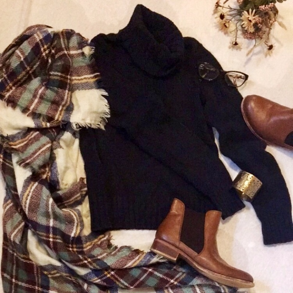 Ralph Lauren navy cowl neck sweater
