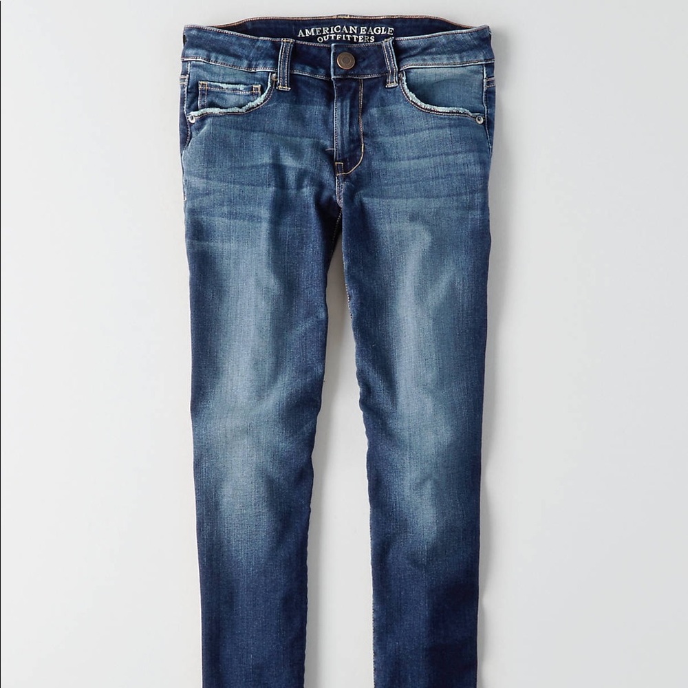 AMERICAN EAGLE VINTAGE WASH SKINNY JEANS