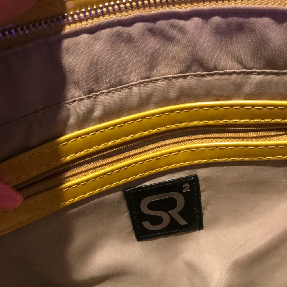 Chic Handbag - image 5