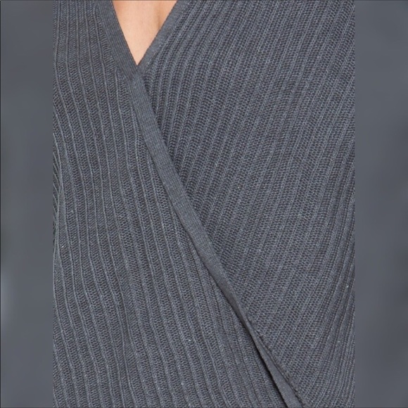 Gray surplus Knit Top - Picture 3 of 3