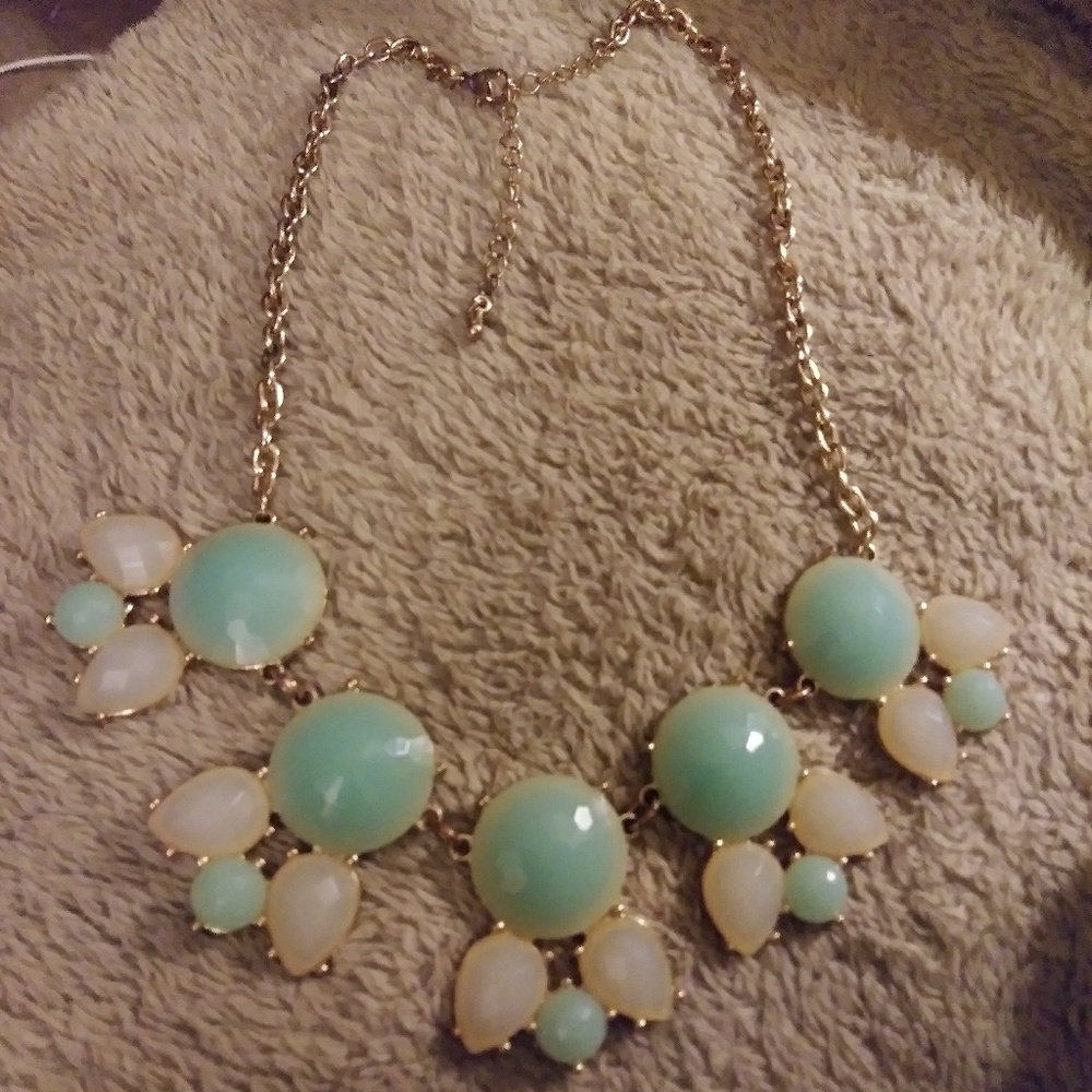 Retro Sage and Pearl Necklace