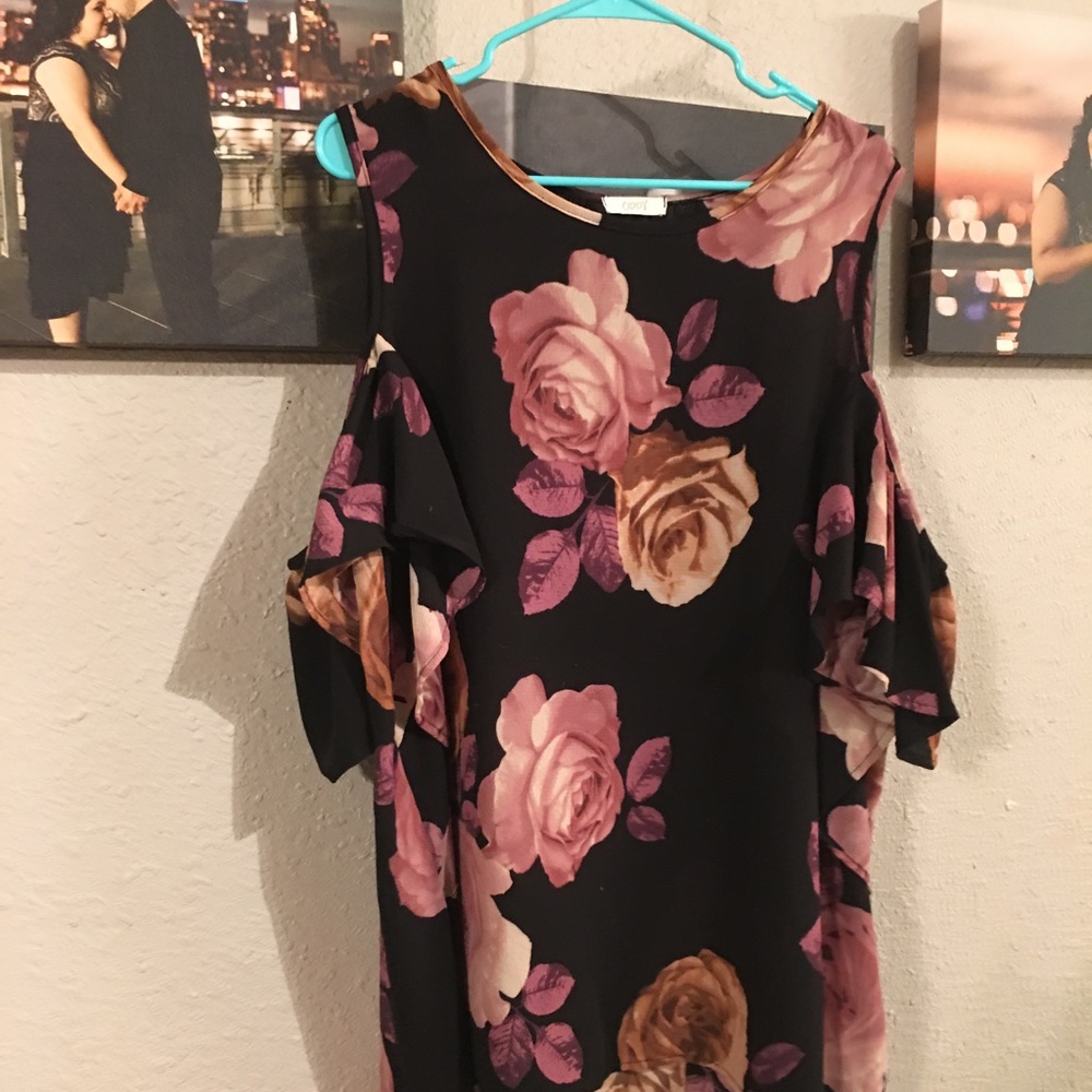 Oddy Boutique Cut out blouse