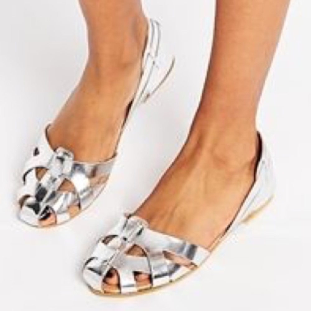 ASOS 100% leather flats NWT sandals