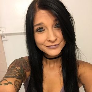 Meet your Posher, Monica