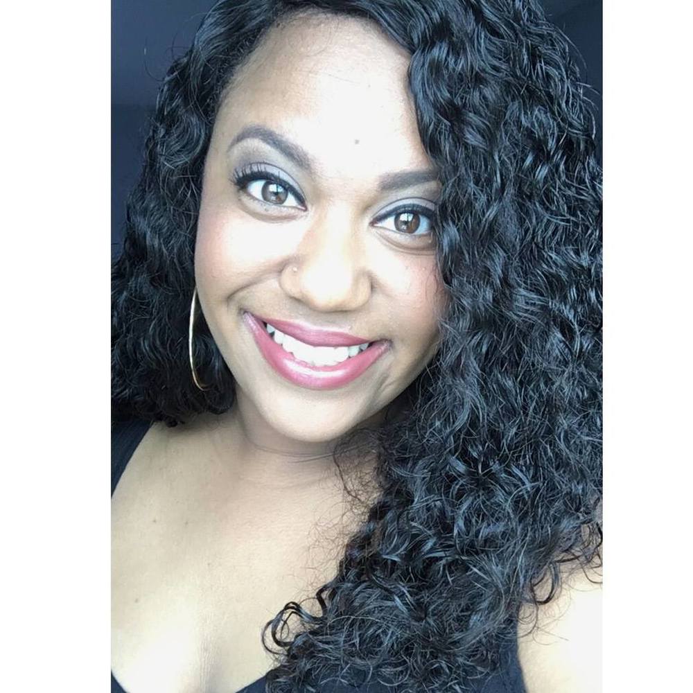 Meet your Posher, Adrienne