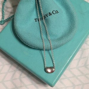TIFFANY & CO. Elsa Peretti Bean Necklace