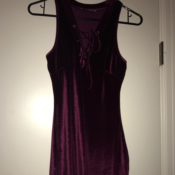 tight velvet above the knee dress - Picture 5 of 6