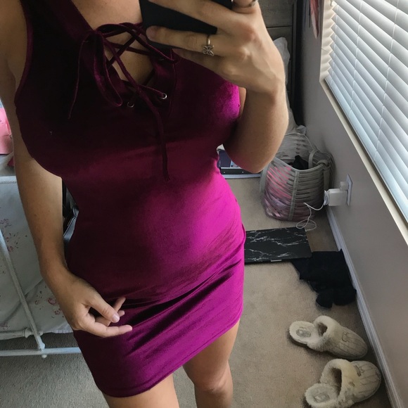 tight velvet above the knee dress - Picture 3 of 6