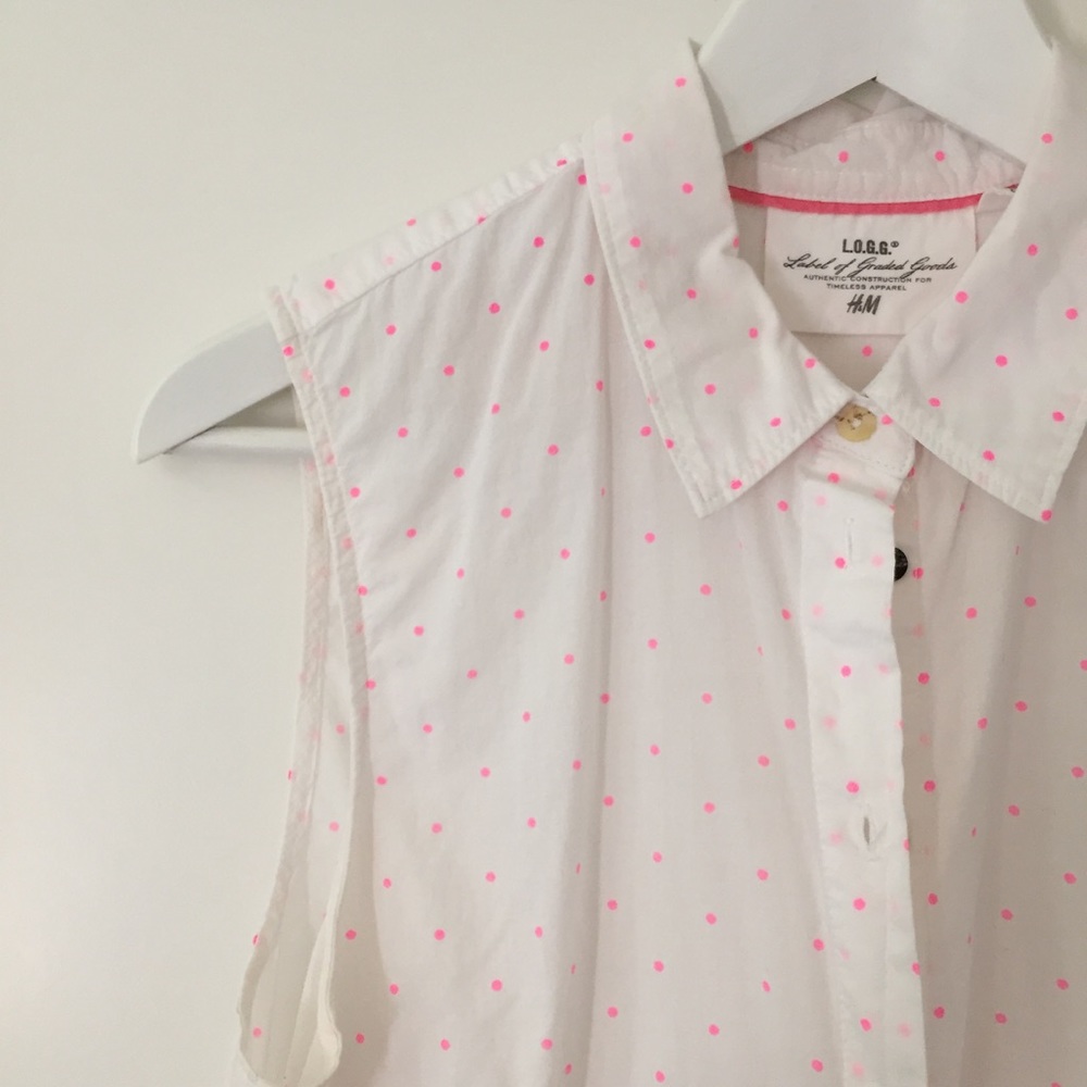 H&M Pink Polka Dot Sleeveless Button Up
