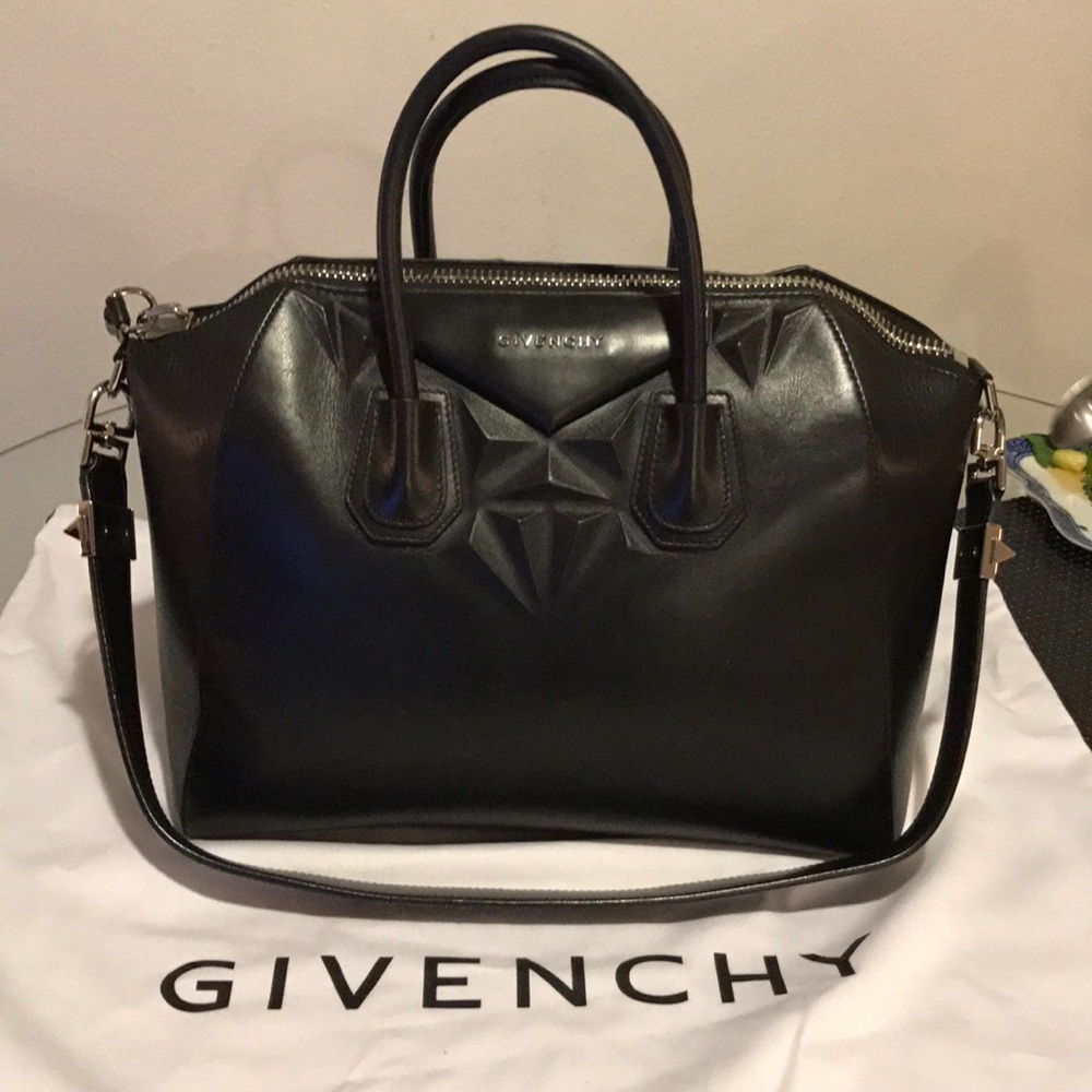 GIVINCHY BAG 100% authentic