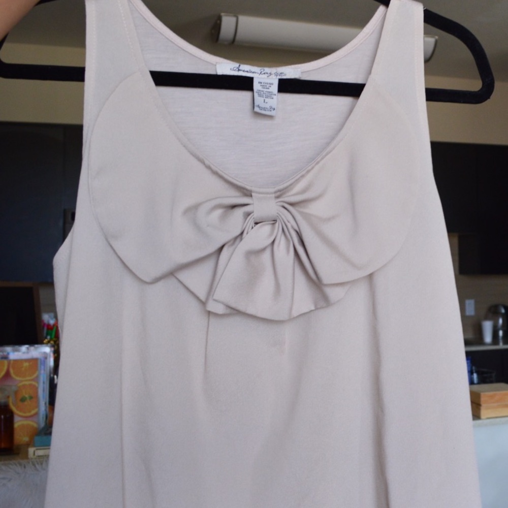 AMERICAN RAG Champagne / Cream Bow Top 💕