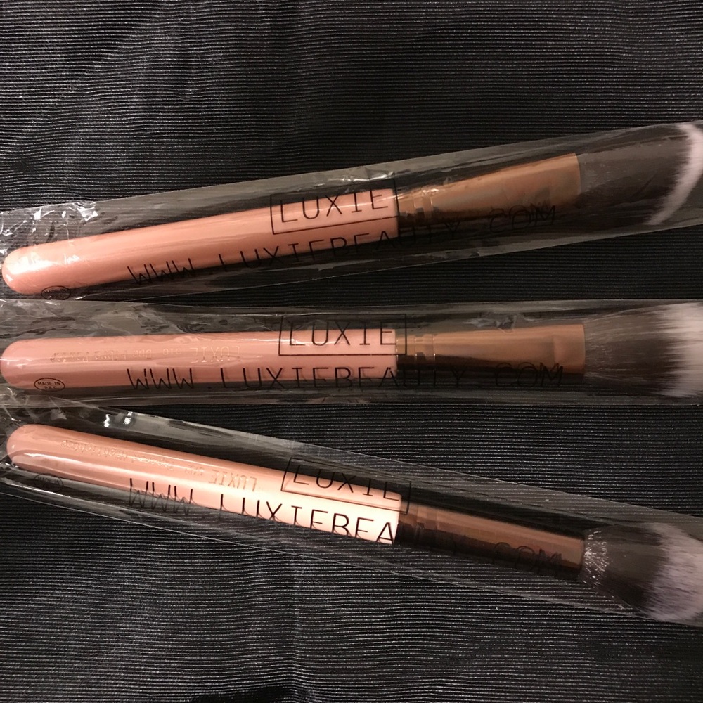 Set of 3 Luxie Beauty Brushes Rose Gold