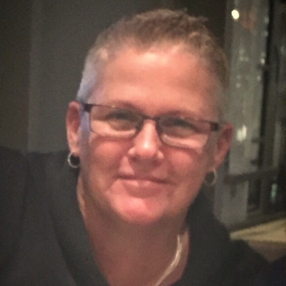 Meet your Posher, Laura