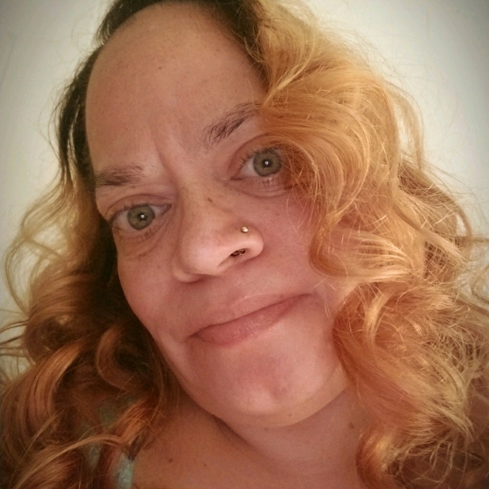 Meet your Posher, Iris