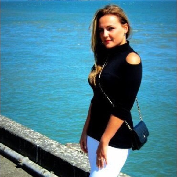 A little about me ✨ - Picture 2 of 5