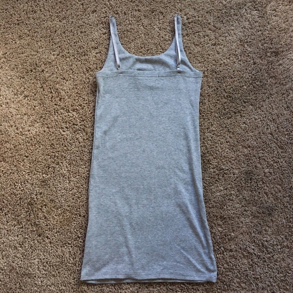 Simple grey ribbed mini dress - Picture 2 of 3