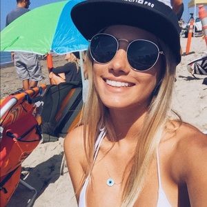 Meet your Posher, Blenda