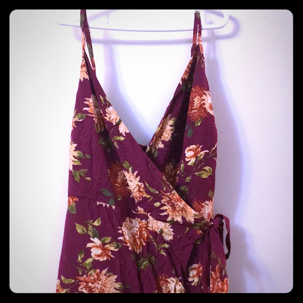 🌼Floral Wrap Dress/ Flowy Top