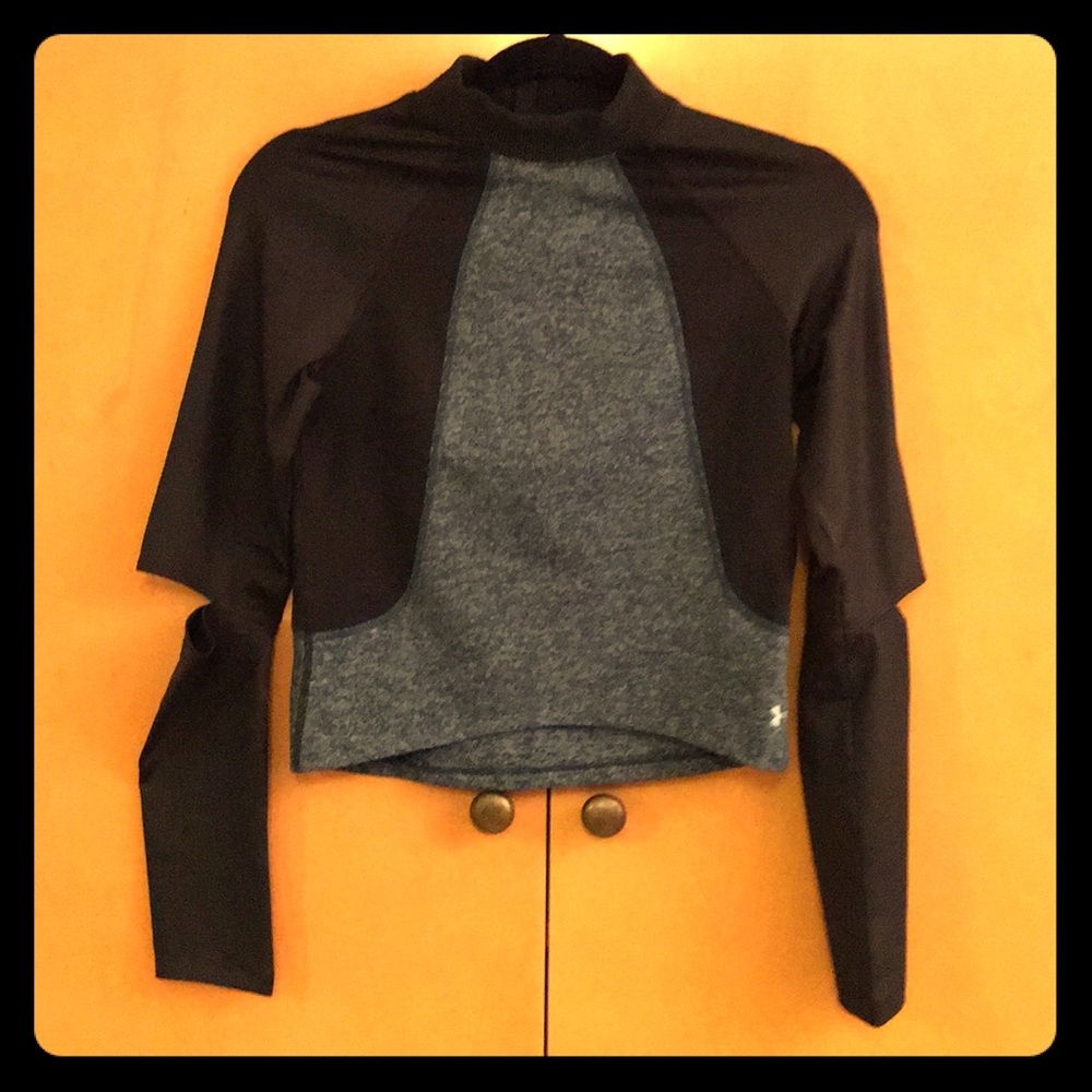 NWT Under Armour fitted LS crop top XS