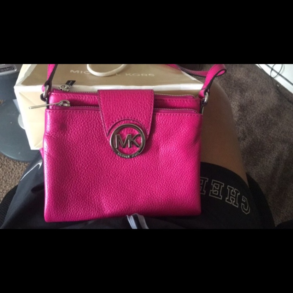 Fuschia LG Crossbody Leather