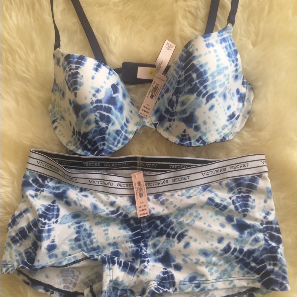 VS Cute t-shirt bra and boypants set
