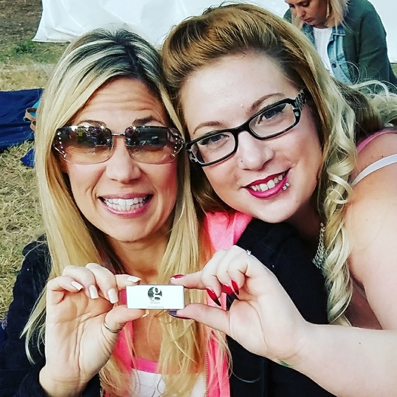 Meet your Posher, Ryan - Picture 5 of 7