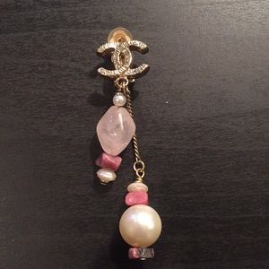 Auth Chanel 05 A single clip on earring