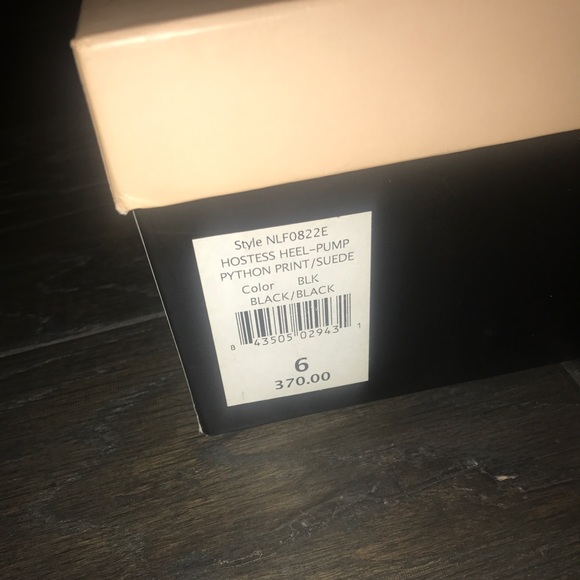 Nanette Lepore Hostess Black Python 4" heel Sz 6 - Picture 5 of 5