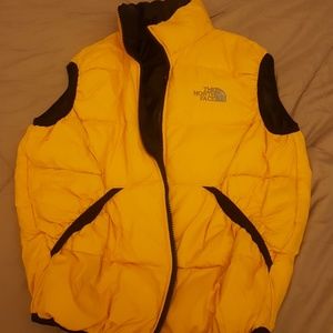 Women's reversible north face vest. Great conditon