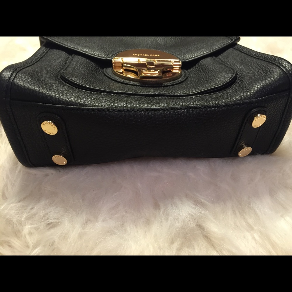 Michael Kors Purse Over 50% Off Retail! NWT - Picture 4 of 7