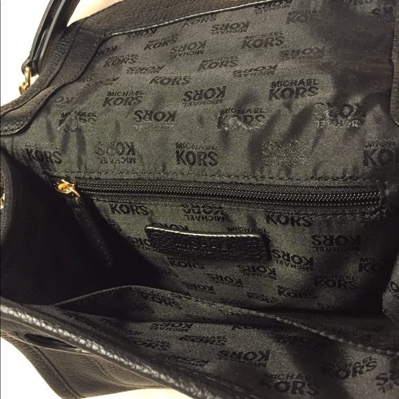 Michael Kors Purse Over 50% Off Retail! NWT - Picture 6 of 7