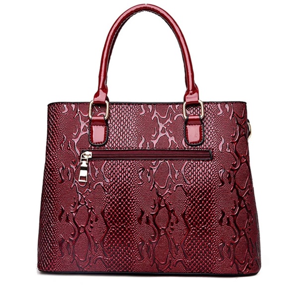 ❤️ The Leona Burgundy Crocodile Embossed Handbag - Picture 4 of 8