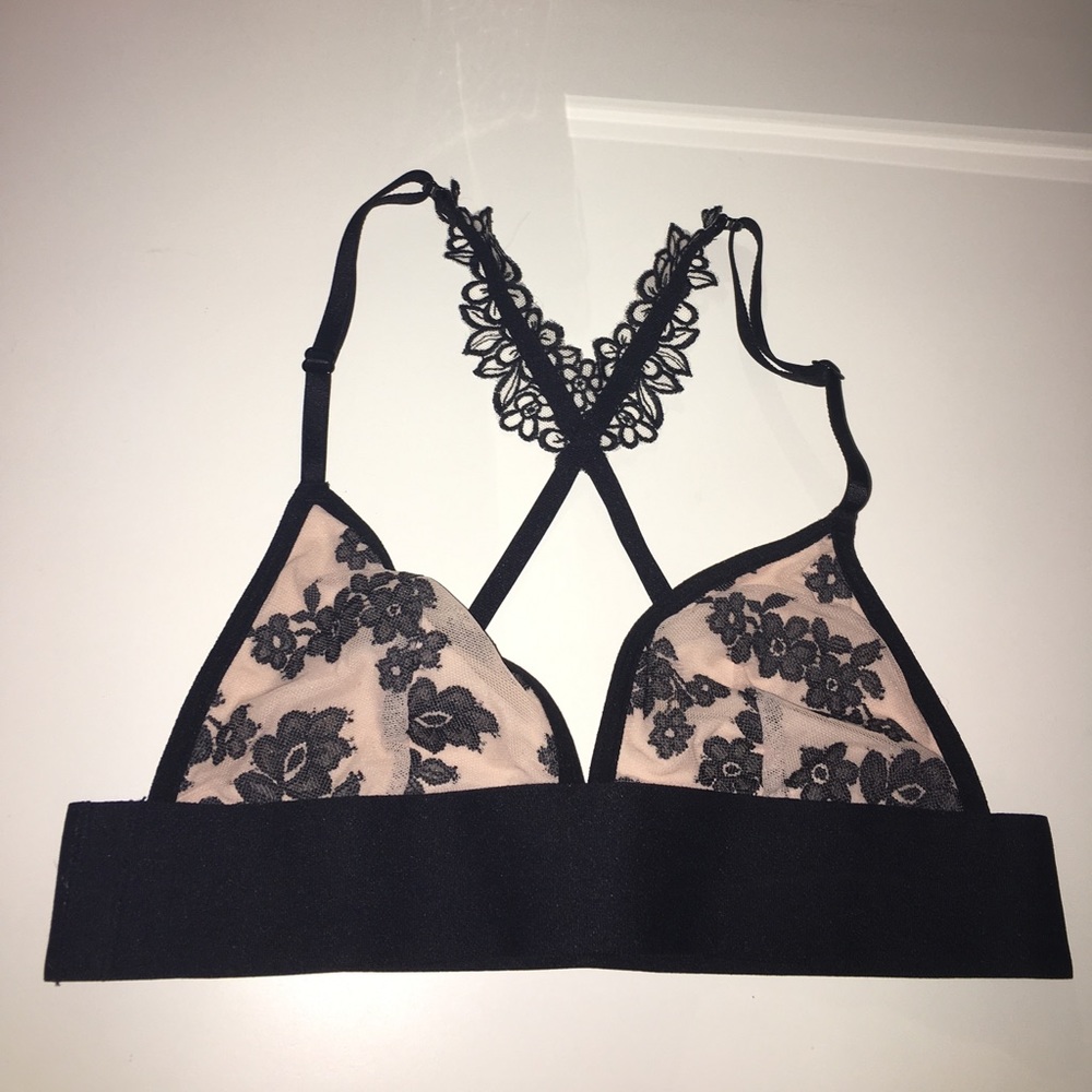PINK VS bralette