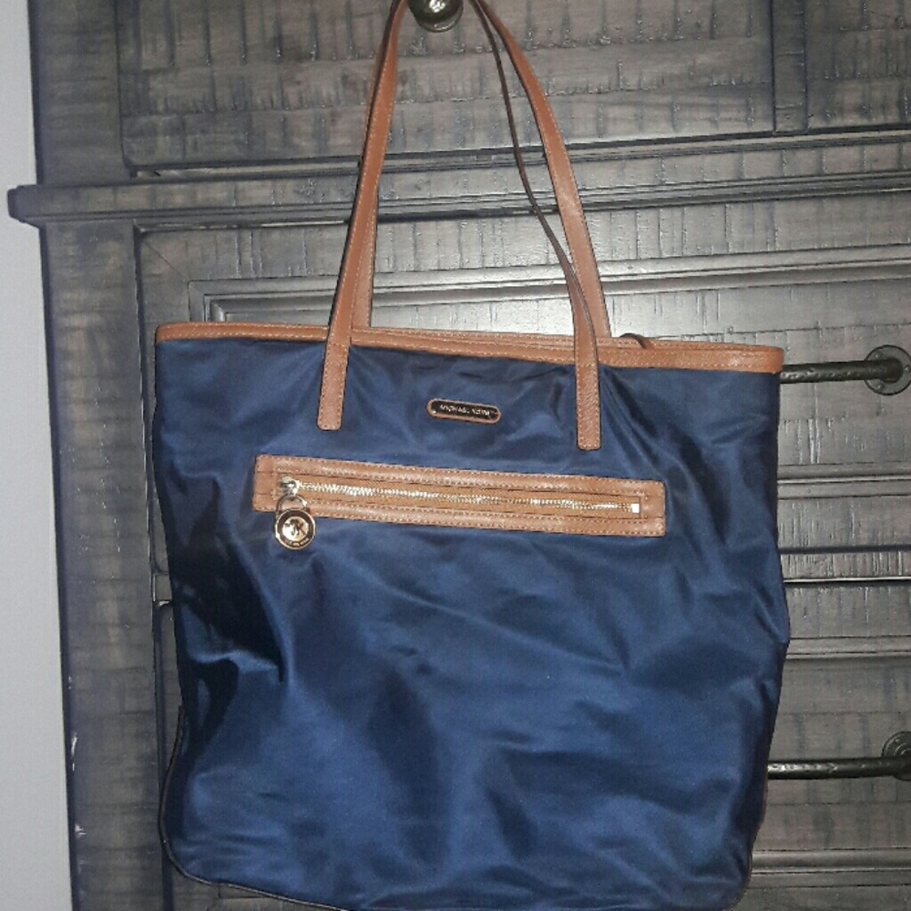 Michael Kors tote