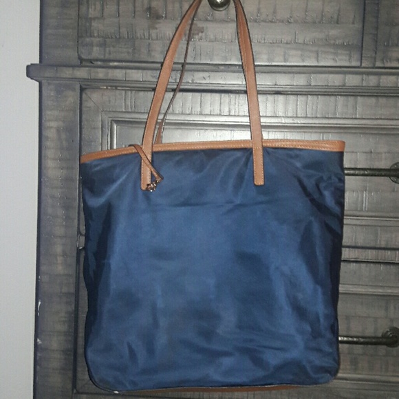 Michael Kors tote - Picture 2 of 7