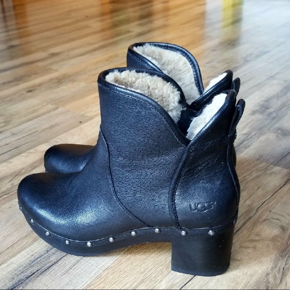 UGG LEATHER STUDDED HEELED BOOT US 9/EU 40