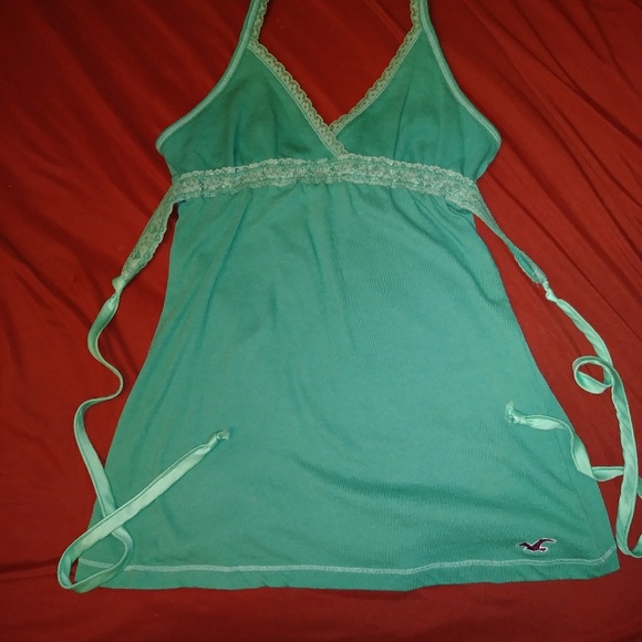 Hollister Tank - Picture 1 of 1
