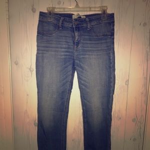 High rise Abercrombie jeans, 6, reg. Like new.