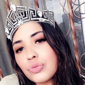 Meet your Posher, Karla