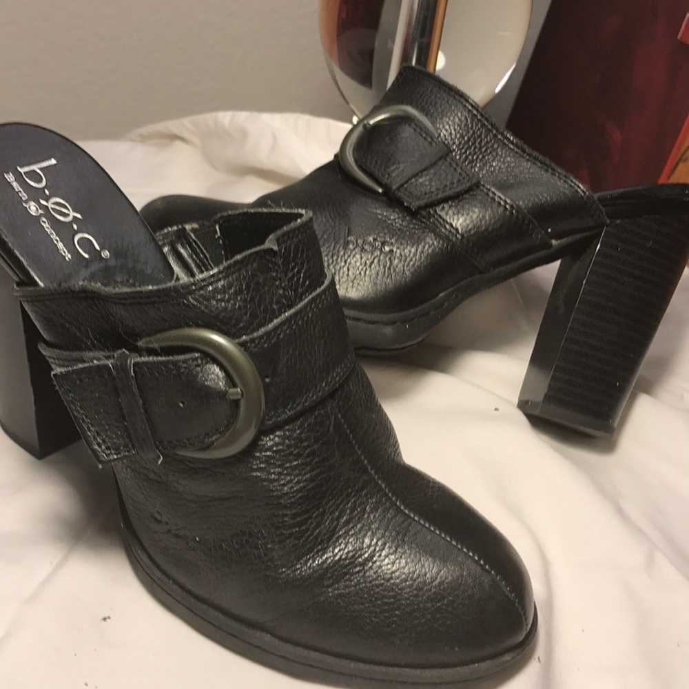Born, Black leather mules