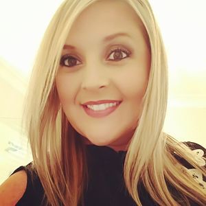 Meet your Posher, Lindsey